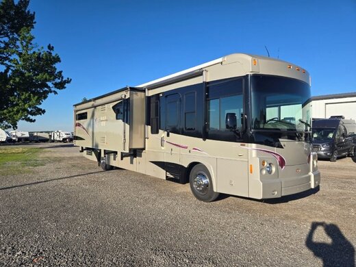 2008 Winnebago Destination 39w